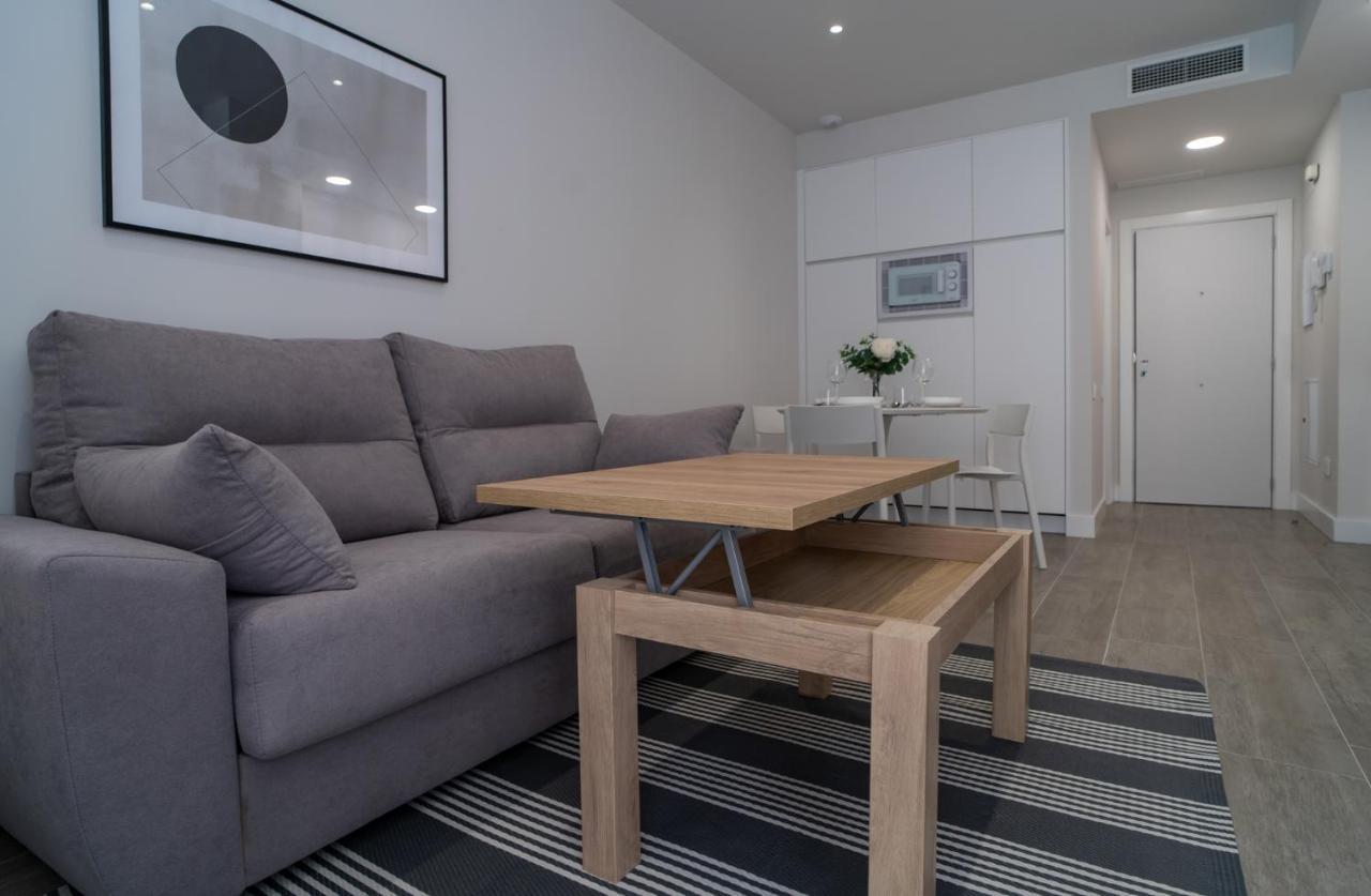 Aac Malaga - Apartamento Luminoso Y Nuevo, A 1,3Km Del Centro De マラガ エクステリア 写真